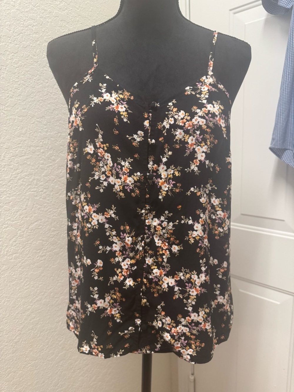 Old Navy Black Floral Button-Front Cami 0086